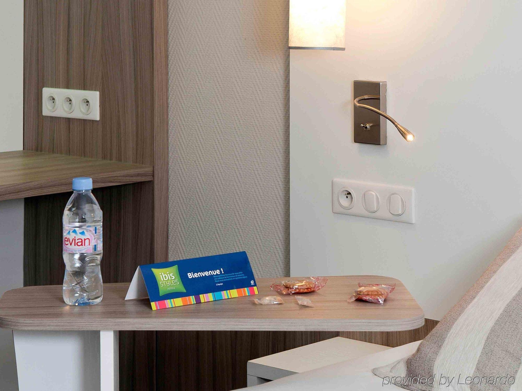 Отель Ibis Styles Melun Рубель Экстерьер фото