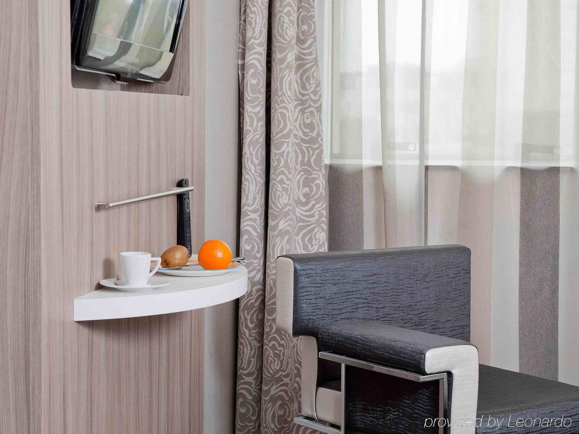 Отель Ibis Styles Melun Рубель Экстерьер фото