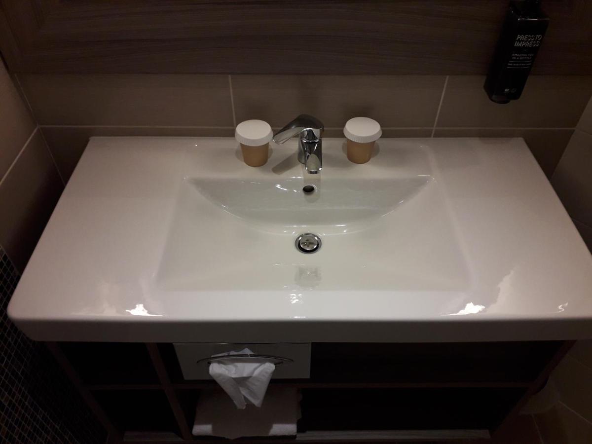 Отель Ibis Styles Melun Рубель Экстерьер фото